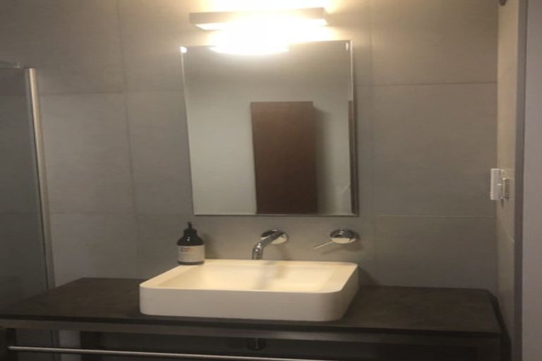 Photo of property in Queens Wharf Office Apartm, 8/1 Queens Wharf, Wellington Central, Wellington, 6011