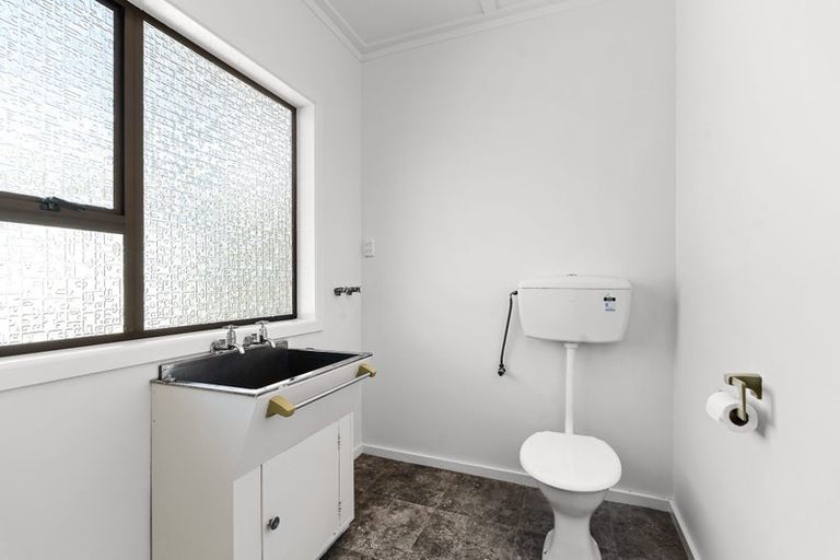 Photo of property in 29 Parris Street, Waitara, 4320