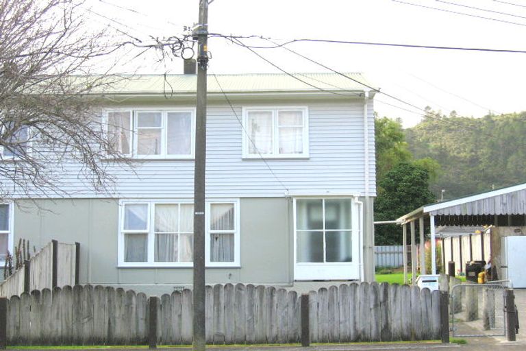 Photo of property in 3 Walker Grove, Stokes Valley, Lower Hutt, 5019