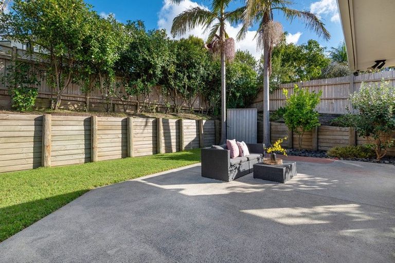 Photo of property in 7 Louvain Place, Greenhithe, Auckland, 0632
