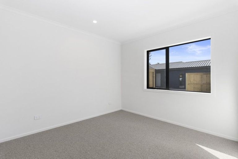 Photo of property in 2/59 Oakfield Crescent, Pukete, Hamilton, 3200