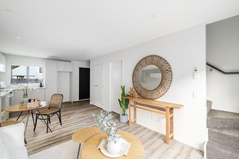 Photo of property in 10 Exeter Street, Lyttelton, 8082