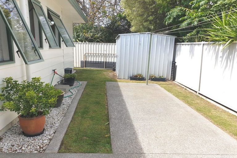 Photo of property in 2/15 Burness Road, Greenmeadows, Napier, 4112