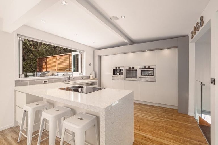 Photo of property in 277 Cannon Hill Crescent, Mount Pleasant, Christchurch, 8081