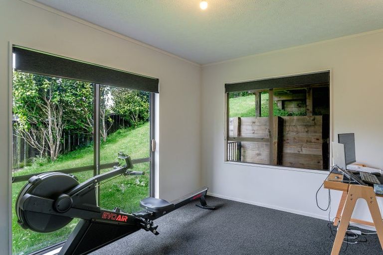 Photo of property in 17 Nalanda Crescent, Broadmeadows, Wellington, 6035