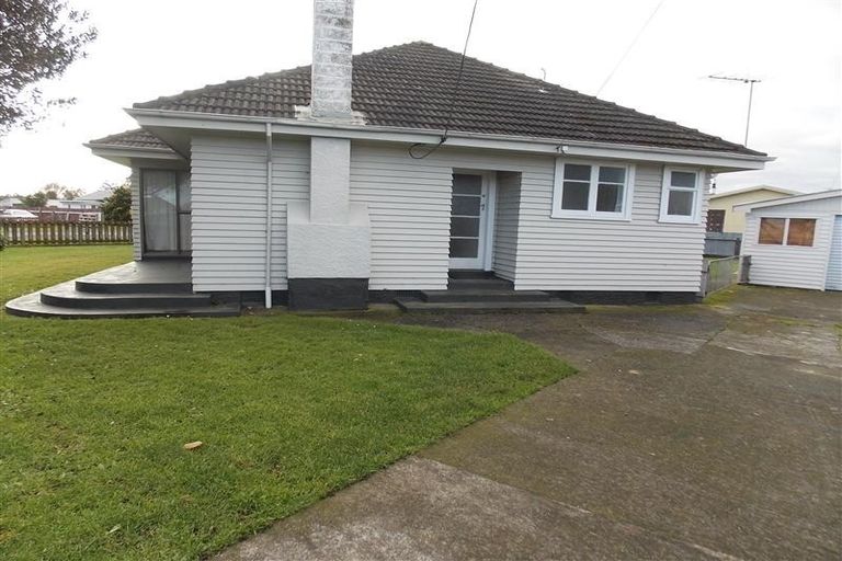 Photo of property in 36 Gloag Street, Waverley, 4510