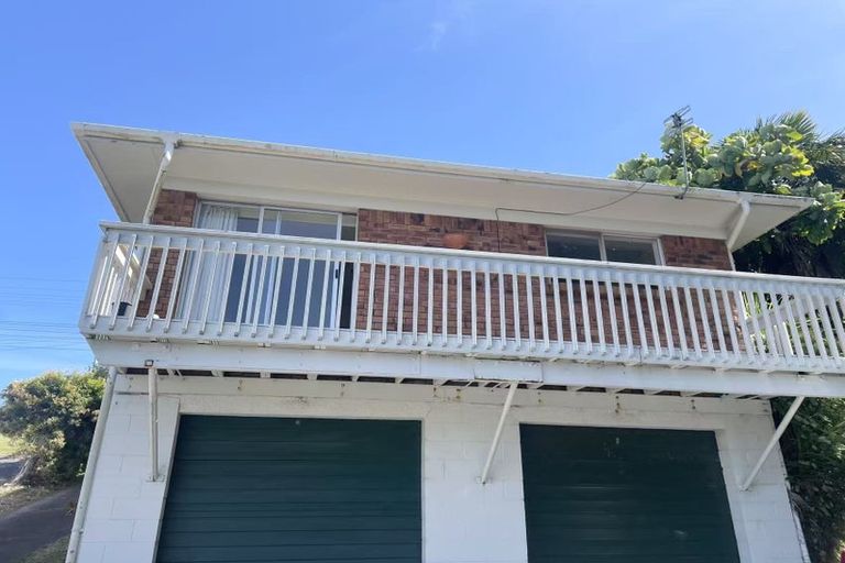 Photo of property in 2/581 East Coast Road, Browns Bay, Auckland, 0630