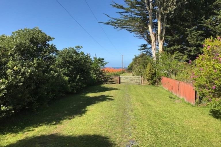 Photo of property in 110 Taieri Mouth Road, Kuri Bush, Brighton, 9091