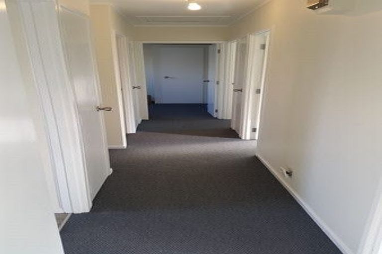 Photo of property in 2/41 Vine Street, Mangere East, Auckland, 2024
