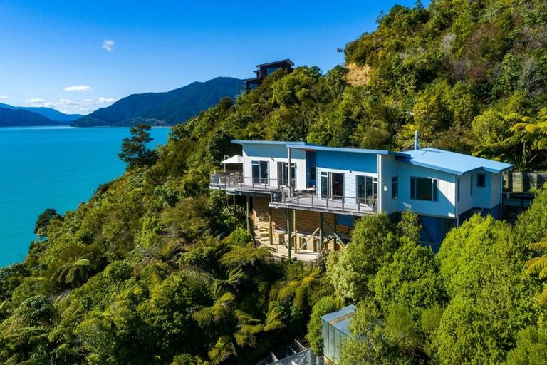 Photo of property in 350b Moetapu Bay Road, Moetapu Bay, Picton, 7282