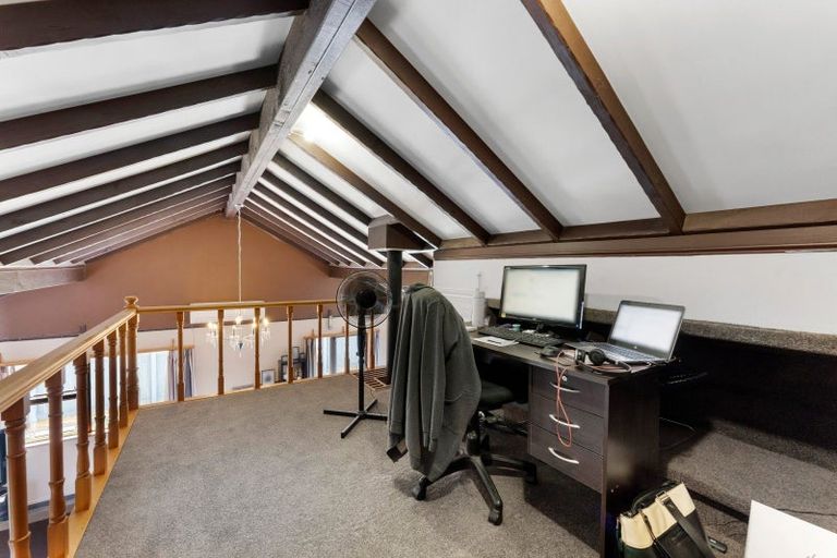 Photo of property in 2/10 Wilford Street, Wallaceville, Upper Hutt, 5018