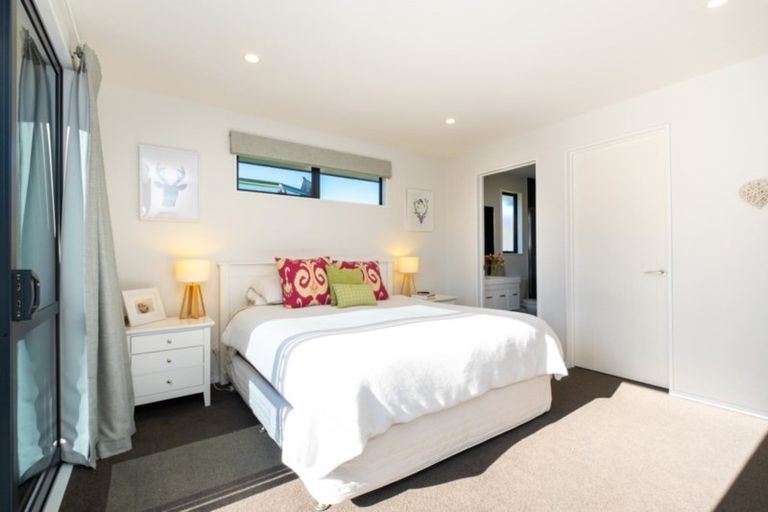 Photo of property in 130 Brookvale Road, Havelock North, 4130