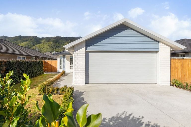 Photo of property in 3 Paioke Street, Waikanae, 5036