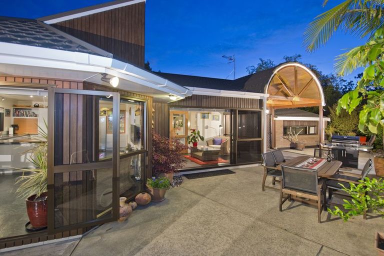 Photo of property in 15a Kent Road, Regent, Whangarei, 0112