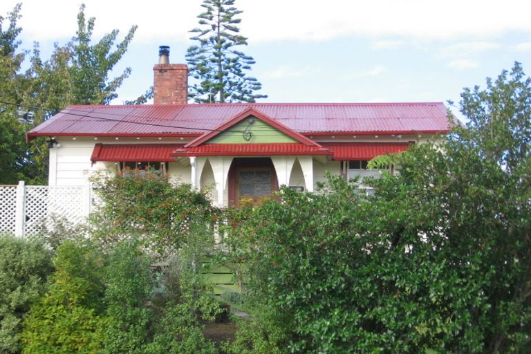 Photo of property in 1/36 Newington Road, Henderson, Auckland, 0612