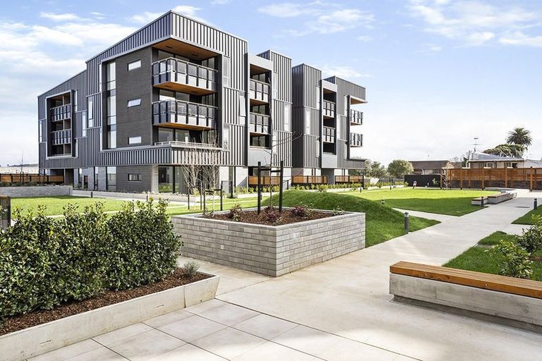 Photo of property in 306/70 Victoria Street, Onehunga, Auckland, 1061