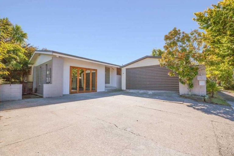 Photo of property in 12 Kensington Place, Richmond Heights, Taupo, 3330
