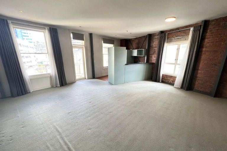 Photo of property in Columbia Apartments, 14/32 Cuba Street, Te Aro, Wellington, 6011