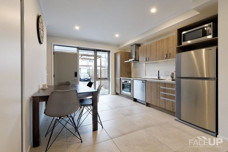 Photo of property in 43 Mapou Road, Hobsonville, Auckland, 0616