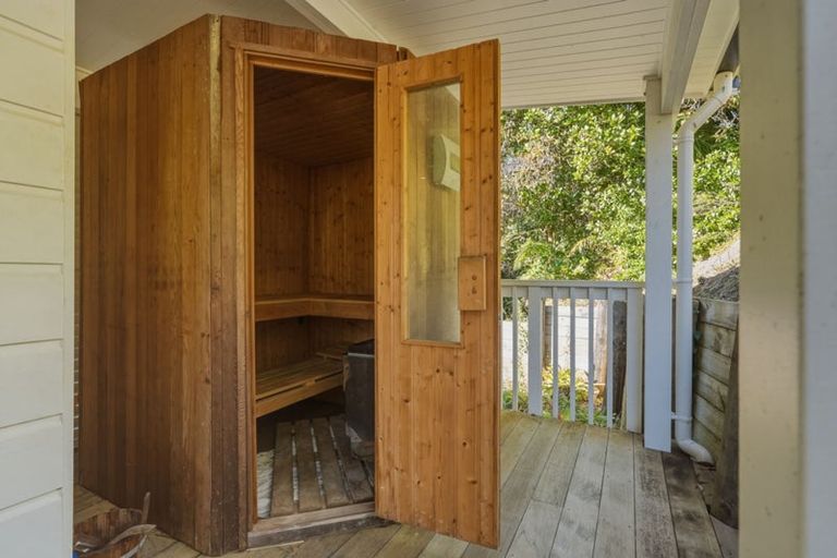 Photo of property in 1 Richmond Road, Mangonui, 0420