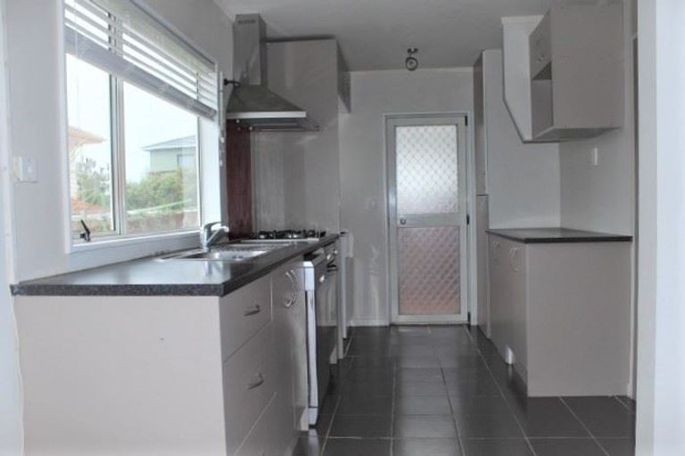 Photo of property in 2/10 Rewa Street, New Lynn, Auckland, 0600