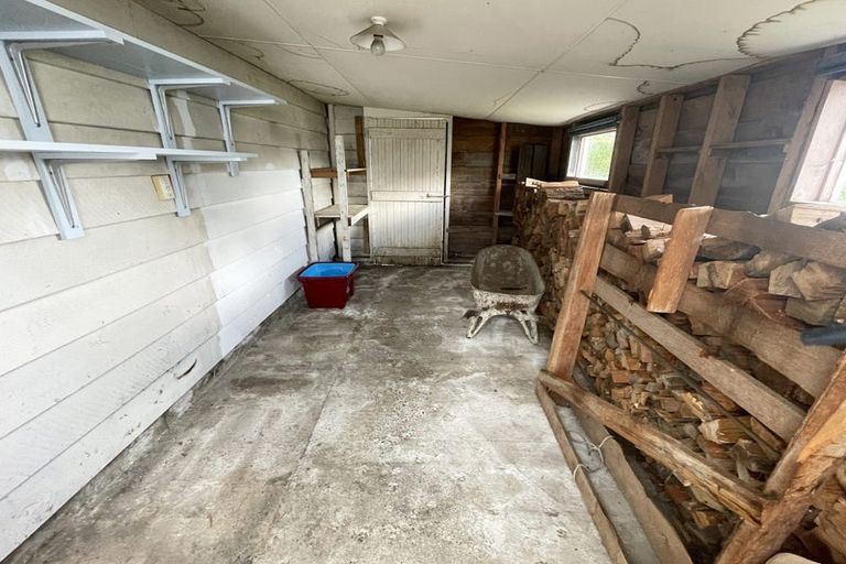 Photo of property in 17 Mair Street, Regent, Whangarei, 0112