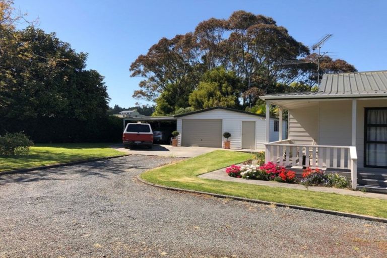 Photo of property in 26 Whangarata Road, Tuakau, 2121