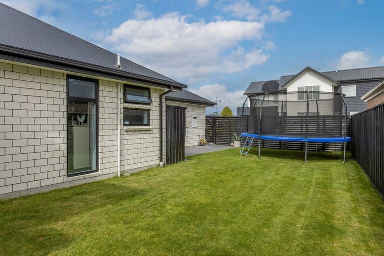 Photo of property in 17 Aroha Street, Pegasus, 7612