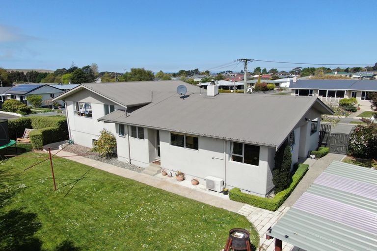 Photo of property in 27 Glendale Crescent, Holmes Hill, Oamaru, 9401