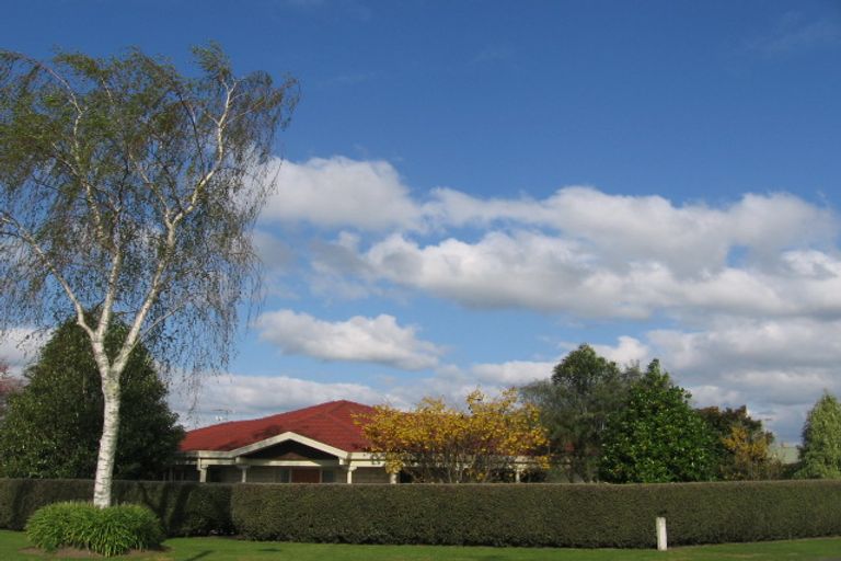 Photo of property in 2 Hinton Place, Pyes Pa, Tauranga, 3112