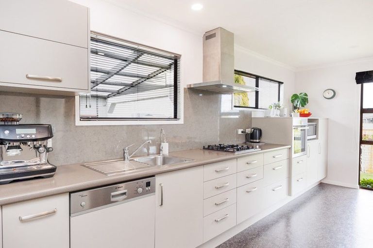 Photo of property in 63 Sherwill Street, Feilding, 4702