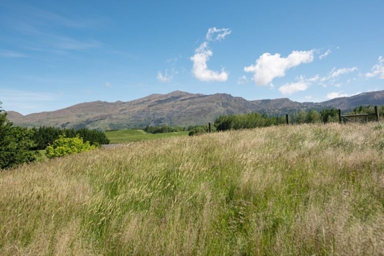 Photo of property in 93a Slope Hill Road, Lake Hayes, Queenstown, 9371