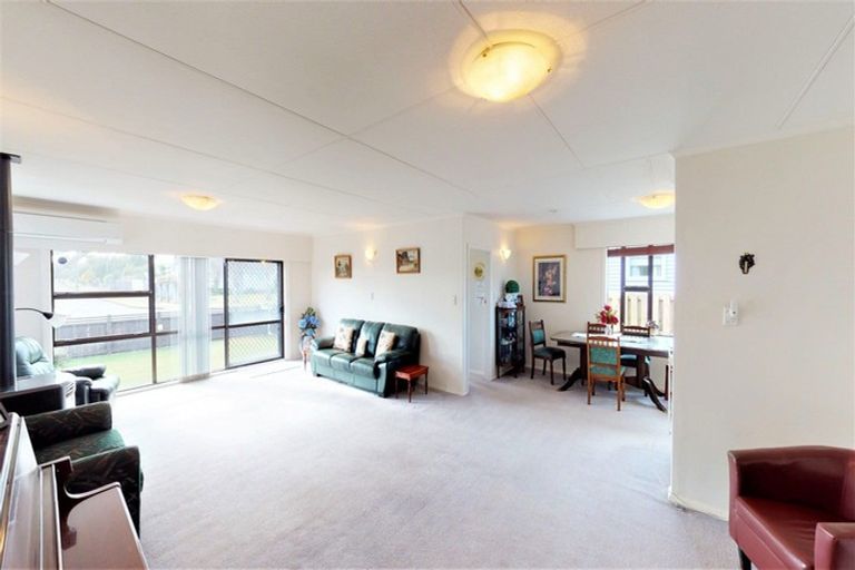 Photo of property in 49 Graham Street, Levin, 5510