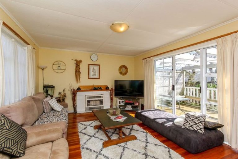 Photo of property in 13 Wilton Street, Westown, New Plymouth, 4310