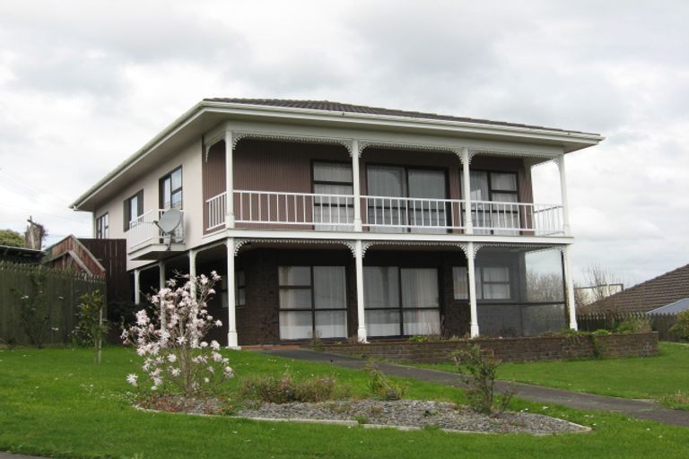 Photo of property in 1 Tower Crescent, Durie Hill, Whanganui, 4500