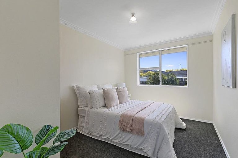 Photo of property in 1/15 Percy Cameron Street, Avalon, Lower Hutt, 5011