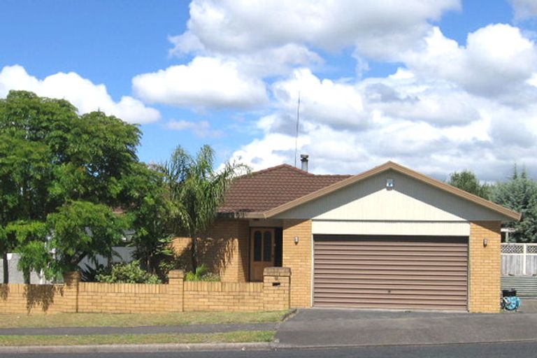 Photo of property in 9 Westpark Drive, West Harbour, Auckland, 0618