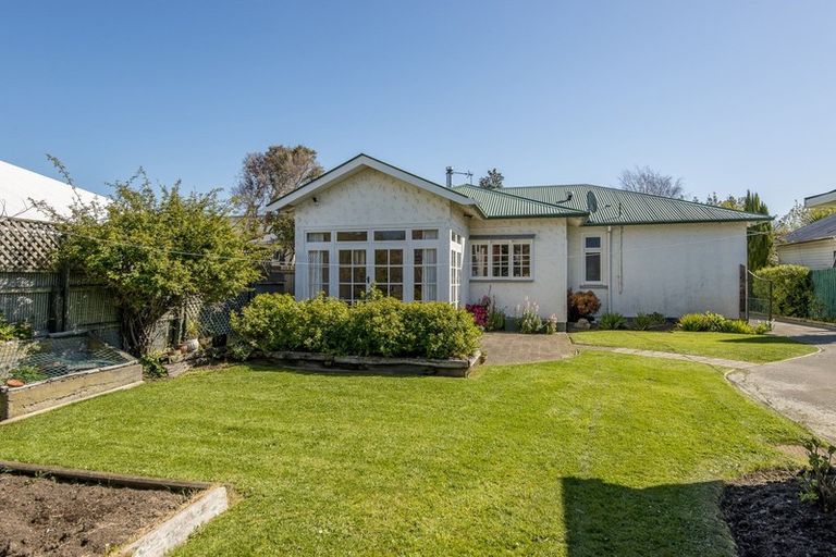 Photo of property in 132 Birdwood Avenue, Beckenham, Christchurch, 8023