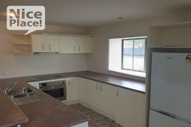 Photo of property in 32 Firth Terrace, Karori, Wellington, 6012