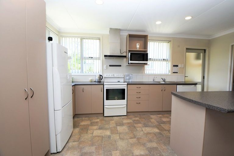 Photo of property in 65 Victoria Street, Carterton, 5713