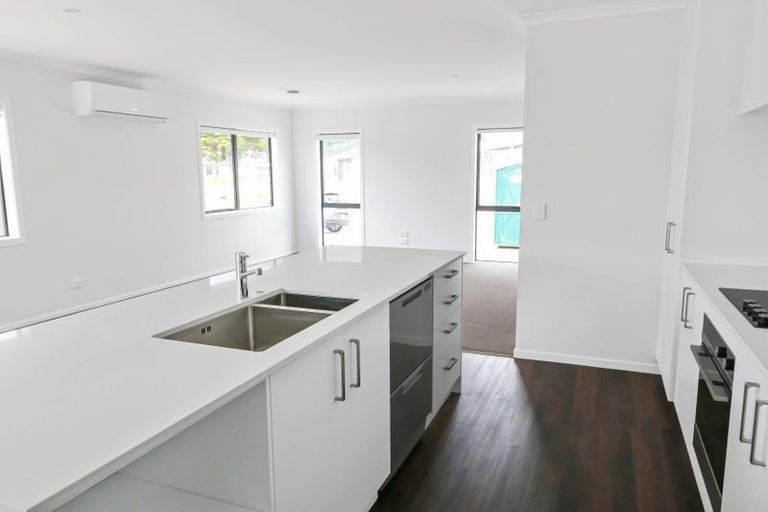 Photo of property in 34 Castletown Street, Wallaceville, Upper Hutt, 5018