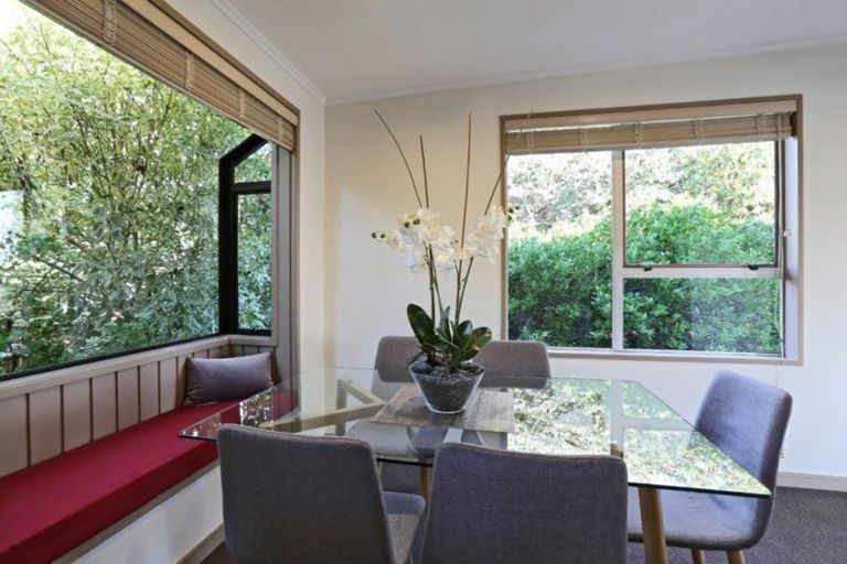 Photo of property in 9 Shortland Place, Havelock North, 4130