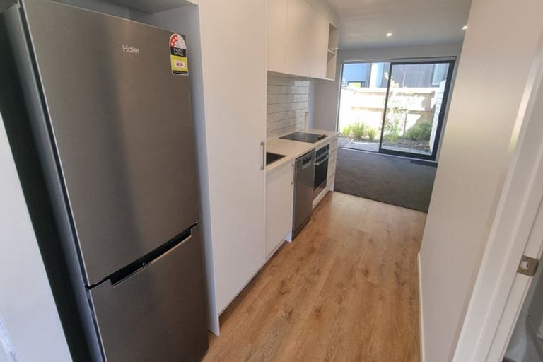Photo of property in 9/3234 Great North Road, New Lynn, Auckland, 0600