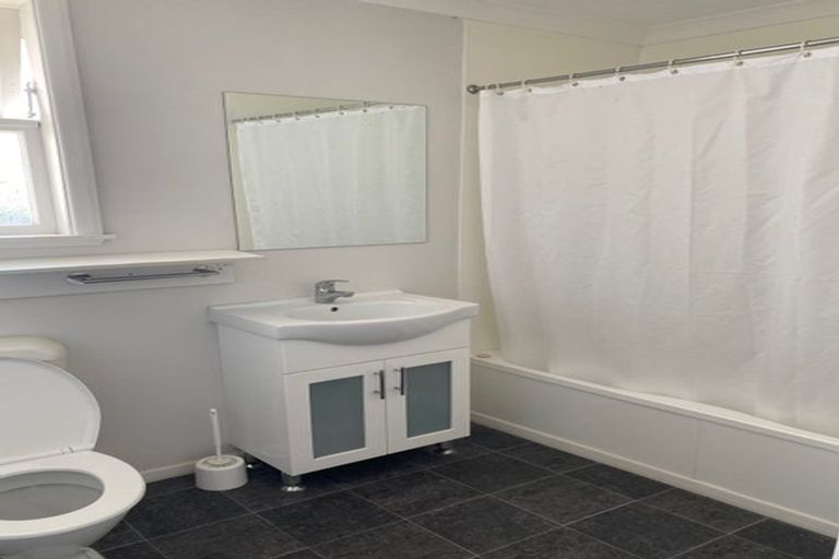 Photo of property in 12b Broadway Street, Martinborough, 5711