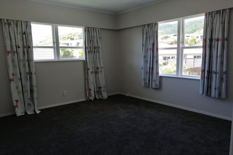 Photo of property in 38 Pembroke Street, Tawa, Wellington, 5028