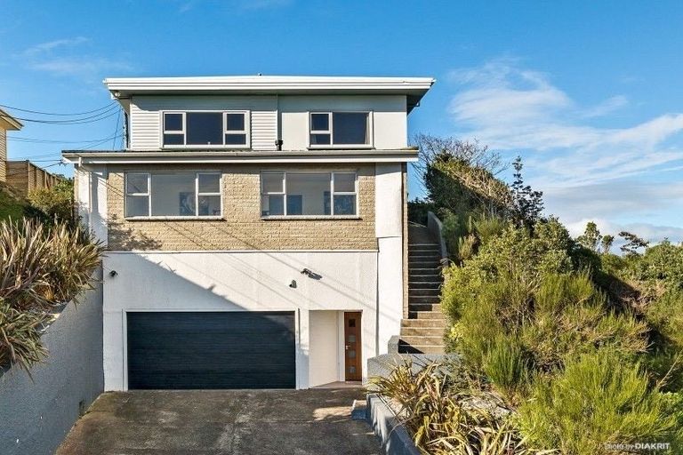 Photo of property in 97 Karepa Street, Brooklyn, Wellington, 6021