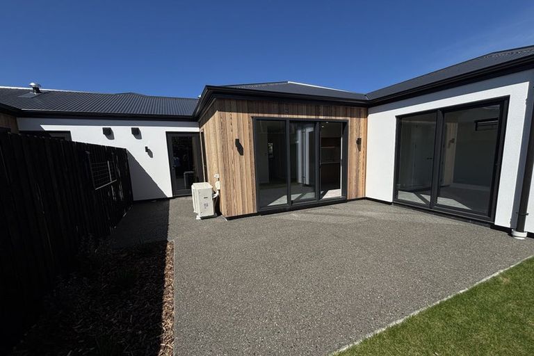 Photo of property in 1/49 Yardley Street, Avonhead, Christchurch, 8042