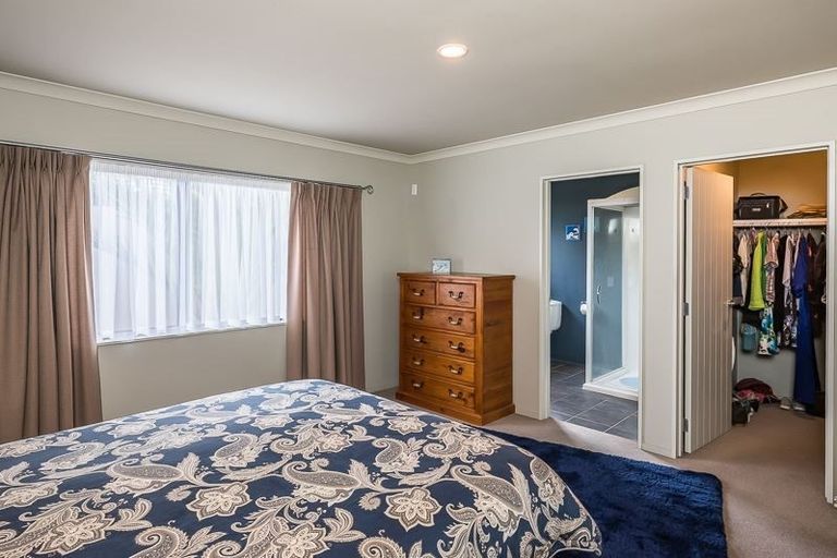 Photo of property in 5 Central Park, Paraparaumu Beach, Paraparaumu, 5032