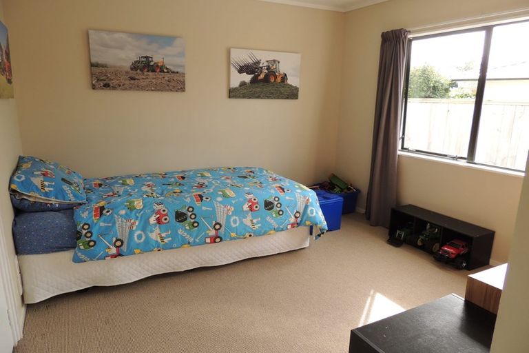 Photo of property in 7 Parfitt Place, Ngatea, 3503