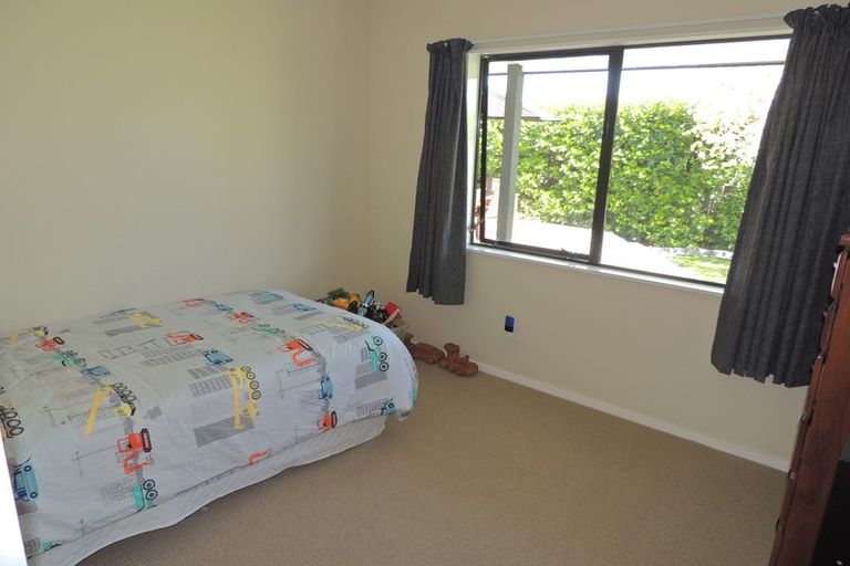 Photo of property in 7 Parfitt Place, Ngatea, 3503